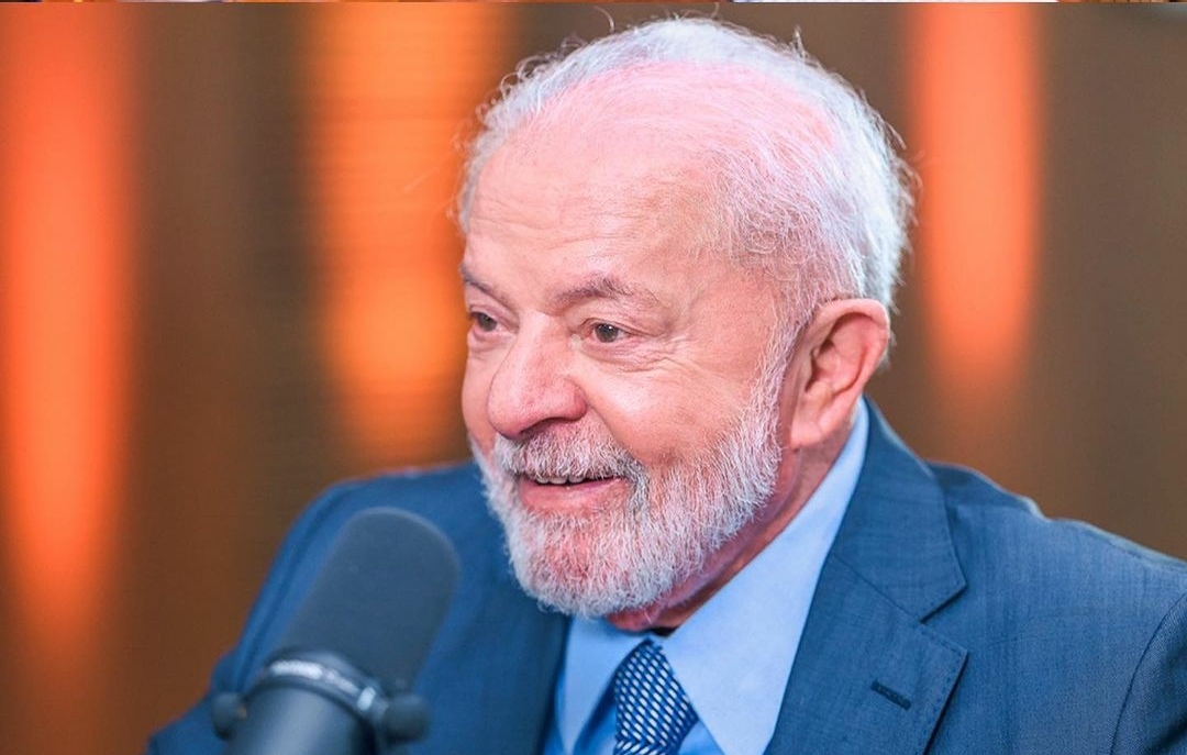 Lula exige avião com sala de reunião, escritório pessoal e suíte para casal; veja quanto custará