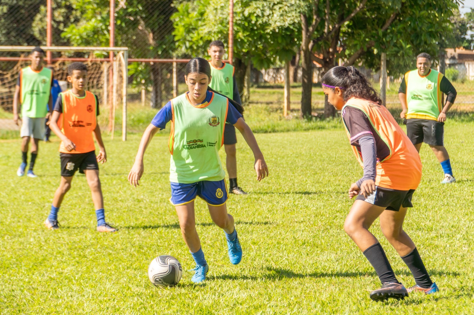 Prefeitura de Goianésia inicia atividades das escolinhas de futebol no Centro Desportivo