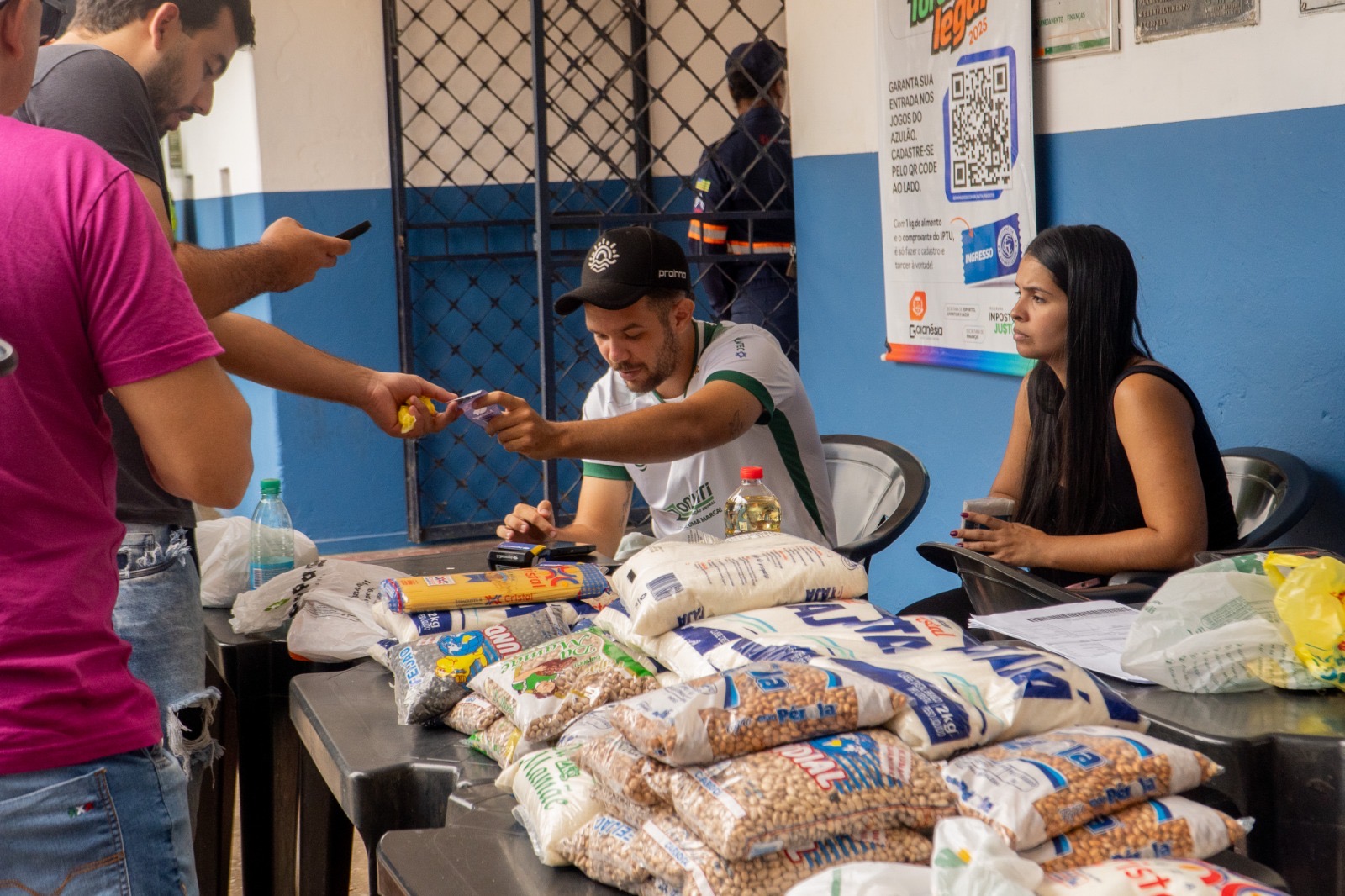 Campanha ‘Torcida Legal’ já arrecadou mais de 4 toneladas de alimentos em Goianésia
